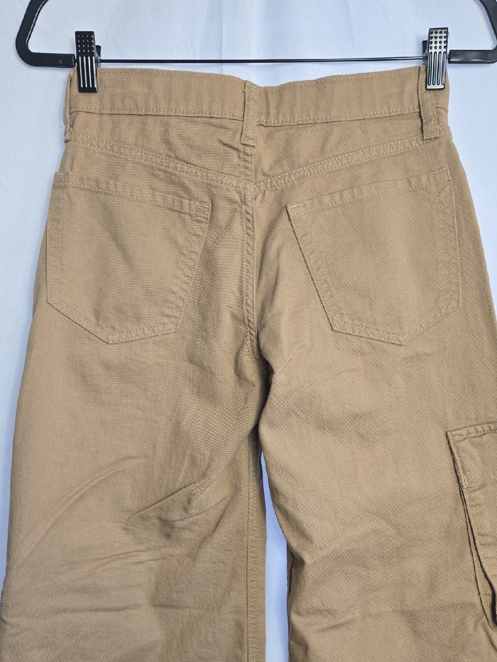 GAP Wide-Leg Cargo Pants in Khaki Brown - Picture 5 of 12